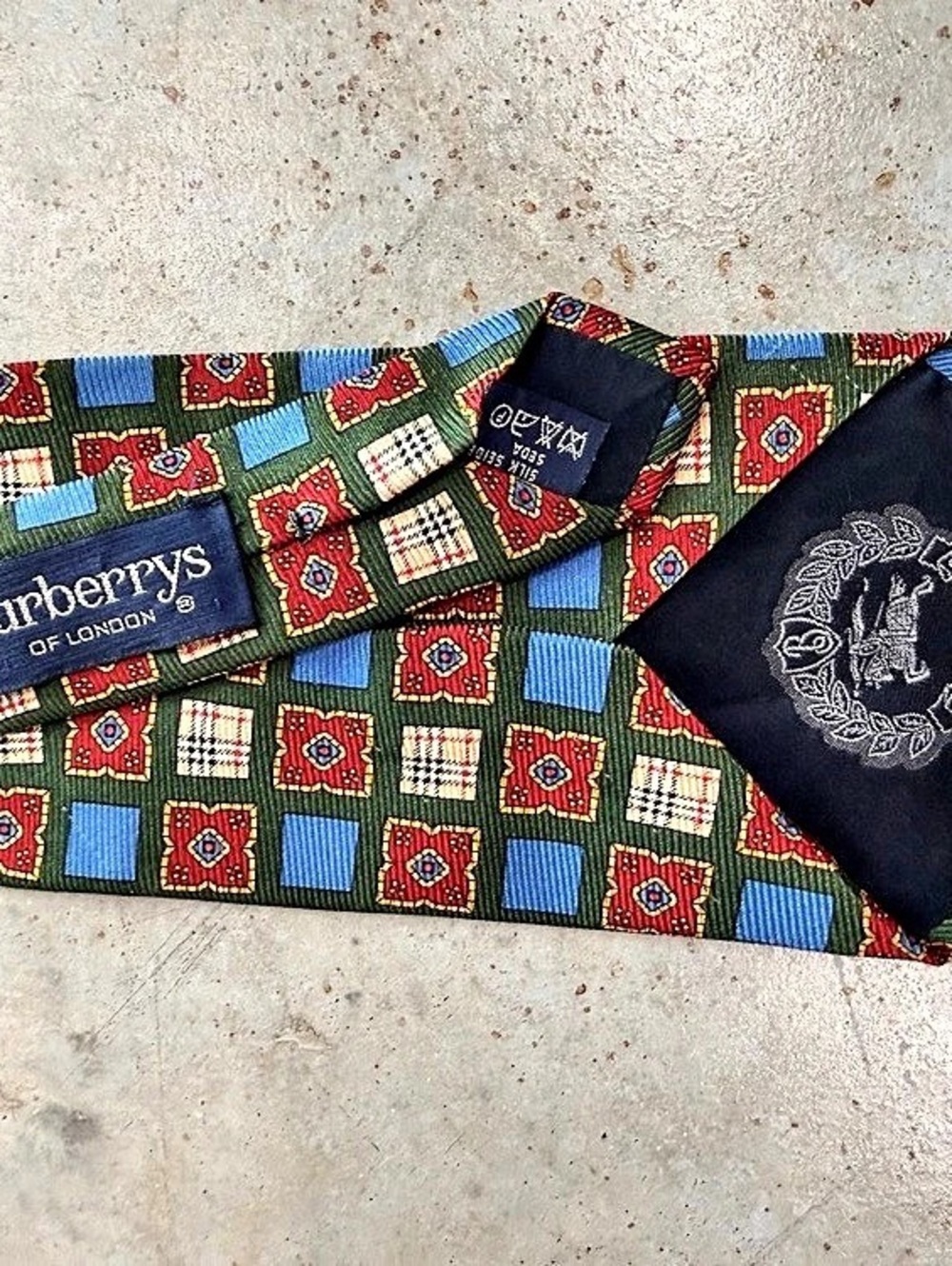 Burberrys Geometric Silk Tie in Blue & Red